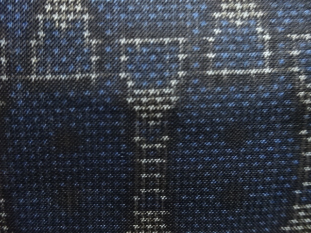 アンティーク　幾何学模様織り出し本場泥大島紬着物(5マルキ)